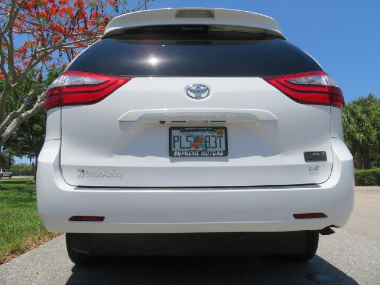 2016 White /Gray Toyota Sienna (5TDKK3DC8GS) , located at 4301 Oak Circle #19, Boca Raton, FL, 33431, (954) 561-2499, 26.388861, -80.084038 - You are looking at Gorgeous Low Mileage 2016 Toyota Sienna LE Braunability XT Handicap Van Wheelchair Van Conversion Van with 26K Original Miles, Power Side Entry Ramp with Kneeling Van Function, Passenger Side Quick Lock System (same as ez lock), Quick Release Front Seats, Floor with L Tracks, Leat - Photo#15